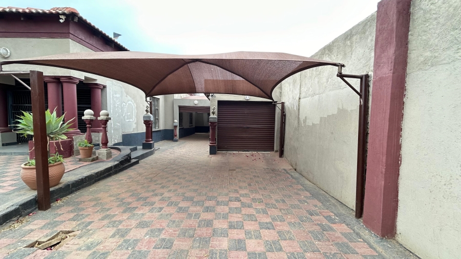 4 Bedroom Property for Sale in Rustenburg North North West